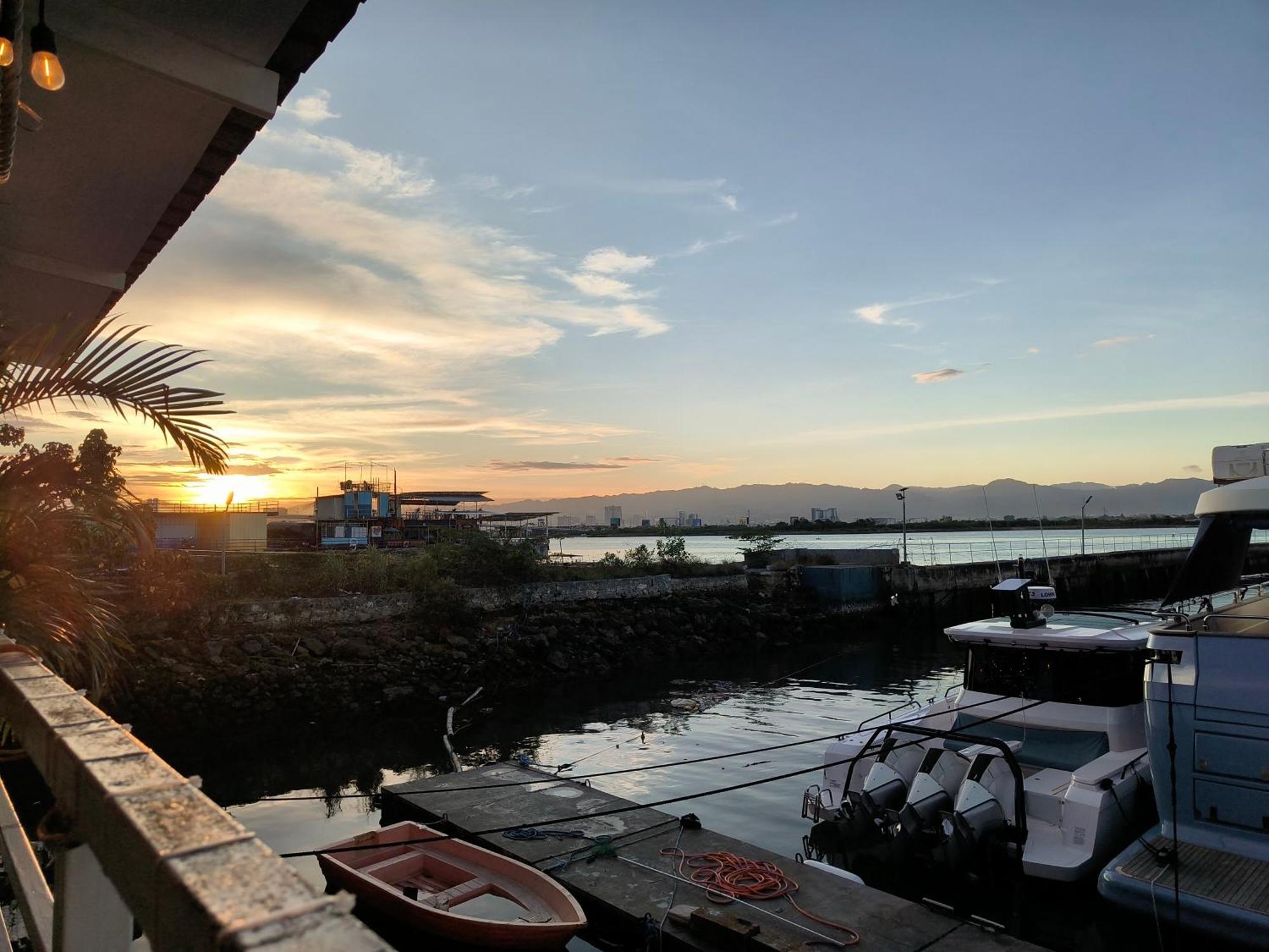 Stay And Fly At Amani Grand Resort Residences 麦克坦 外观 照片