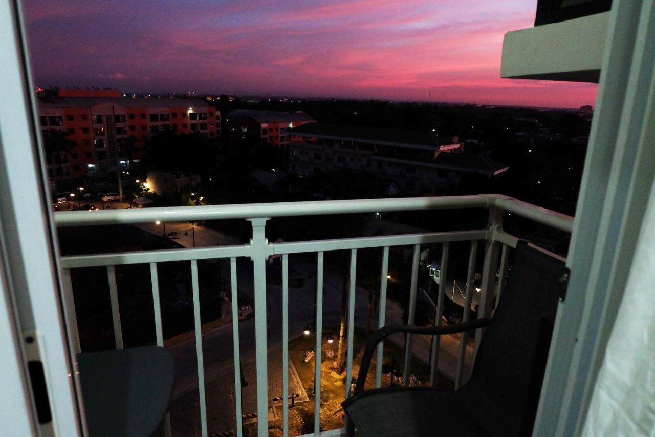 Stay And Fly At Amani Grand Resort Residences 麦克坦 外观 照片